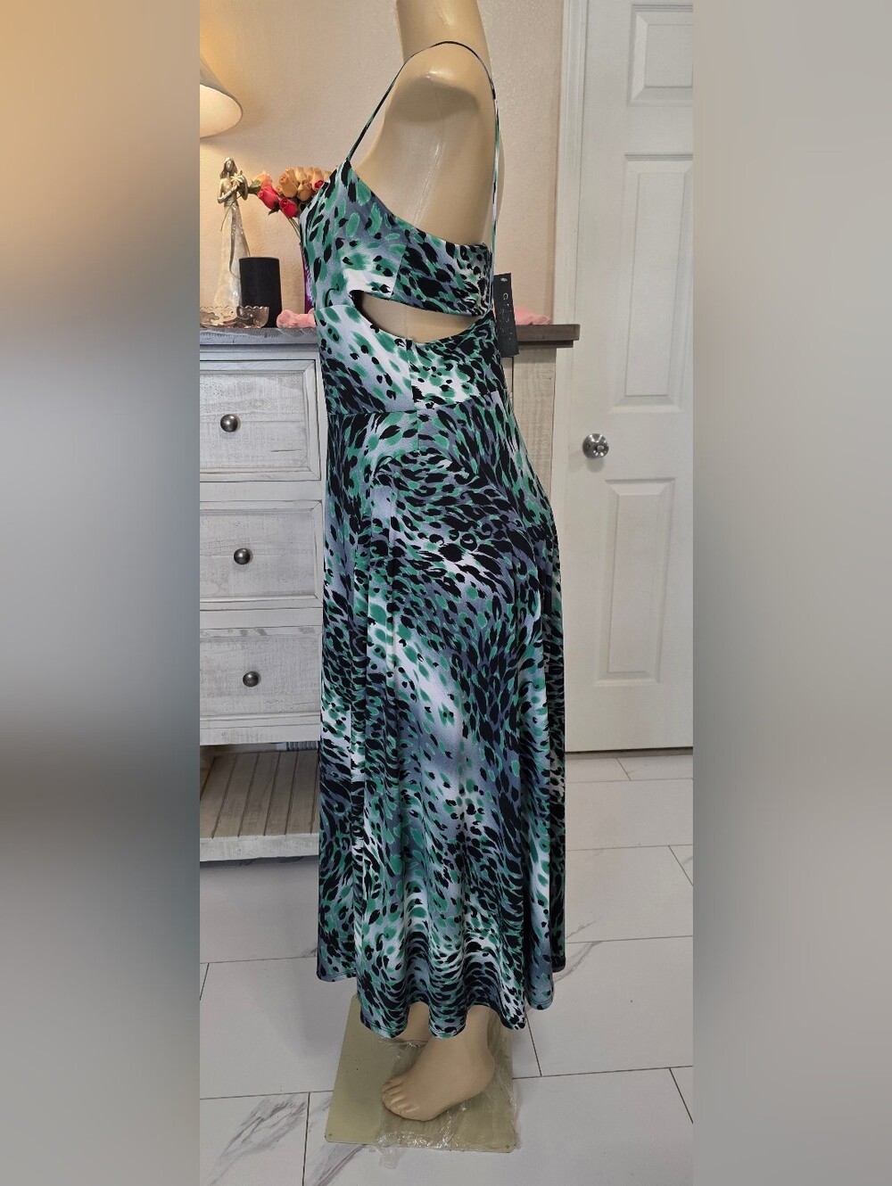 NWT Ariella Green and Black Animal Print Slip Maxi Dress - Picture 4 of 6